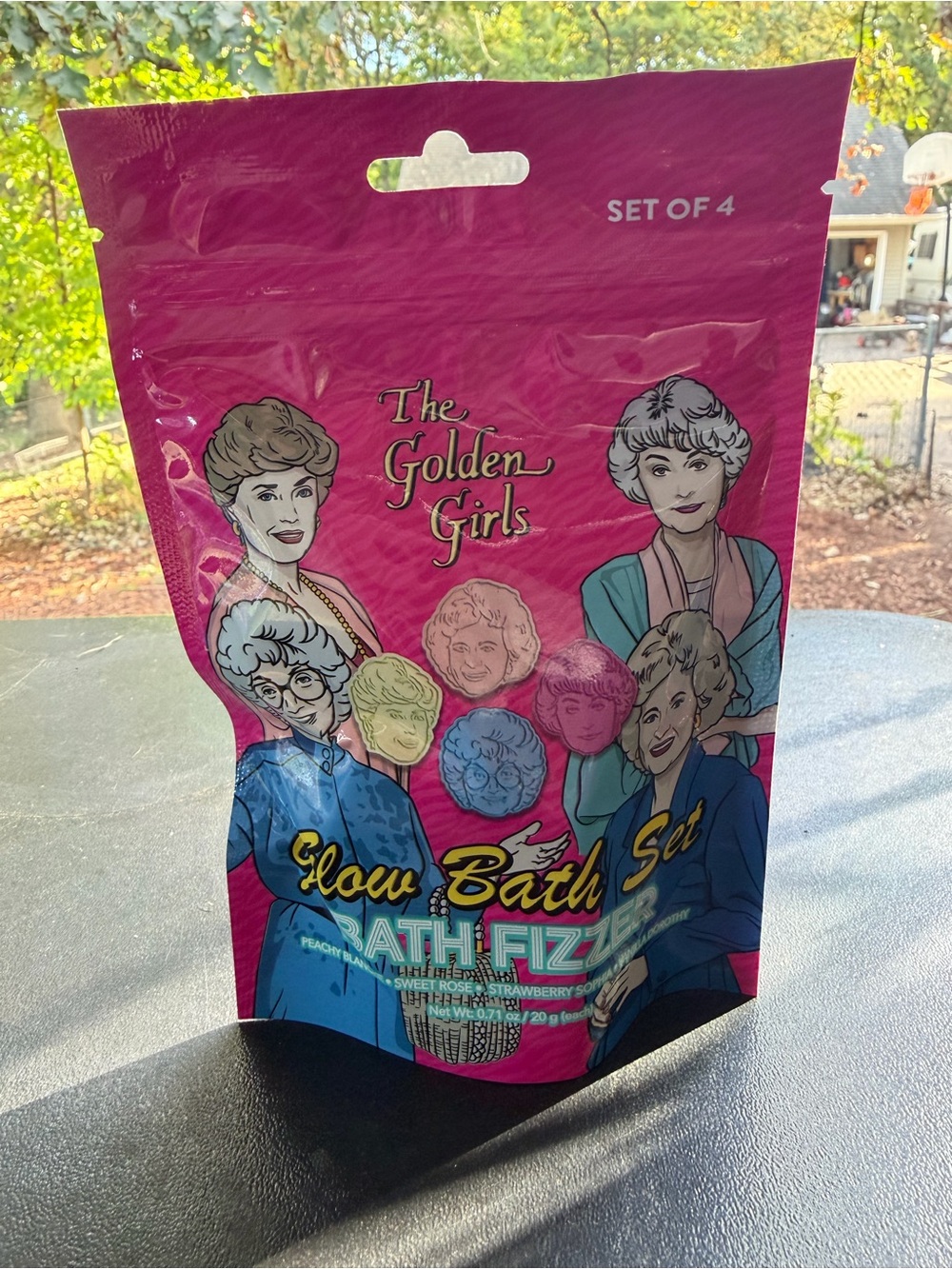 Pink Golden Girls Glow Bath Fizzer Set of 4